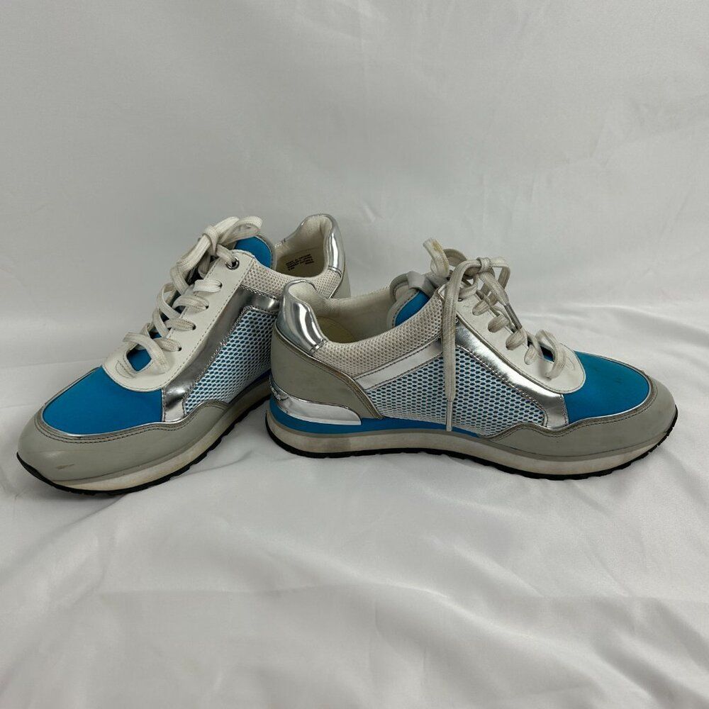 Michael Kors, Maddie , Trainor White Silver and Blue Size 8.5
